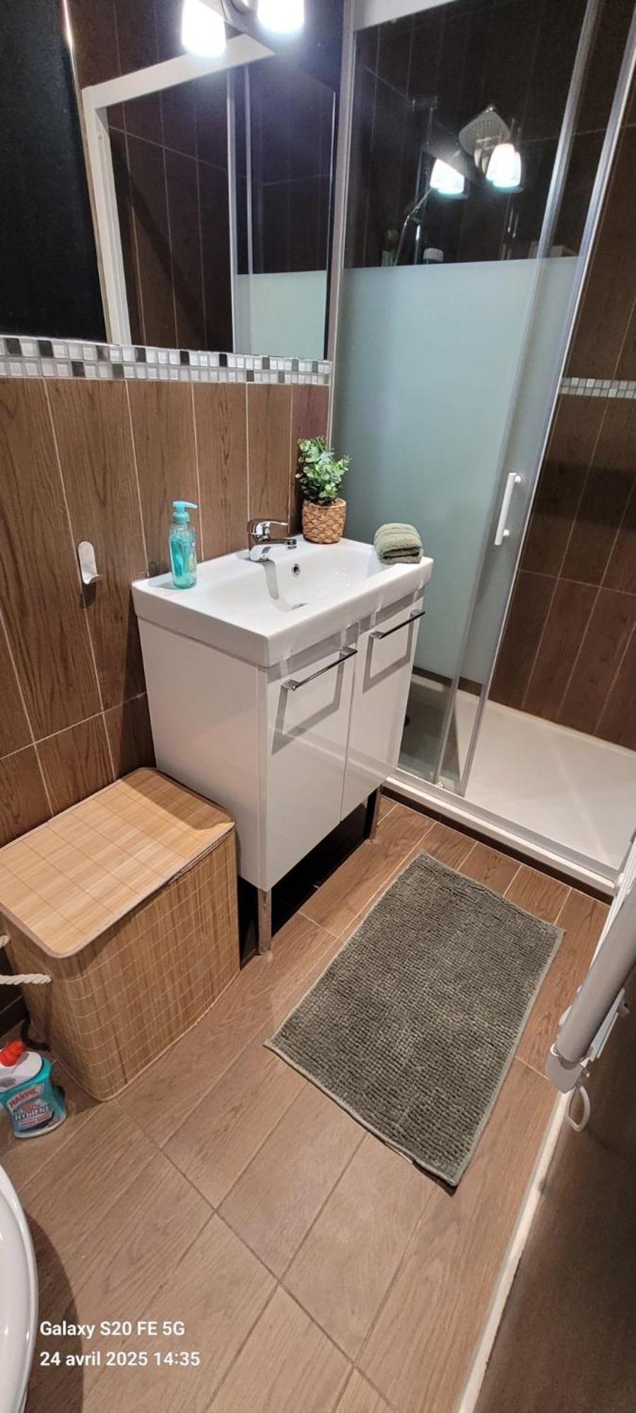 Les Volets Bleus - Deux Appartements Et Un Studio, Jardin Bourges Bagian luar foto