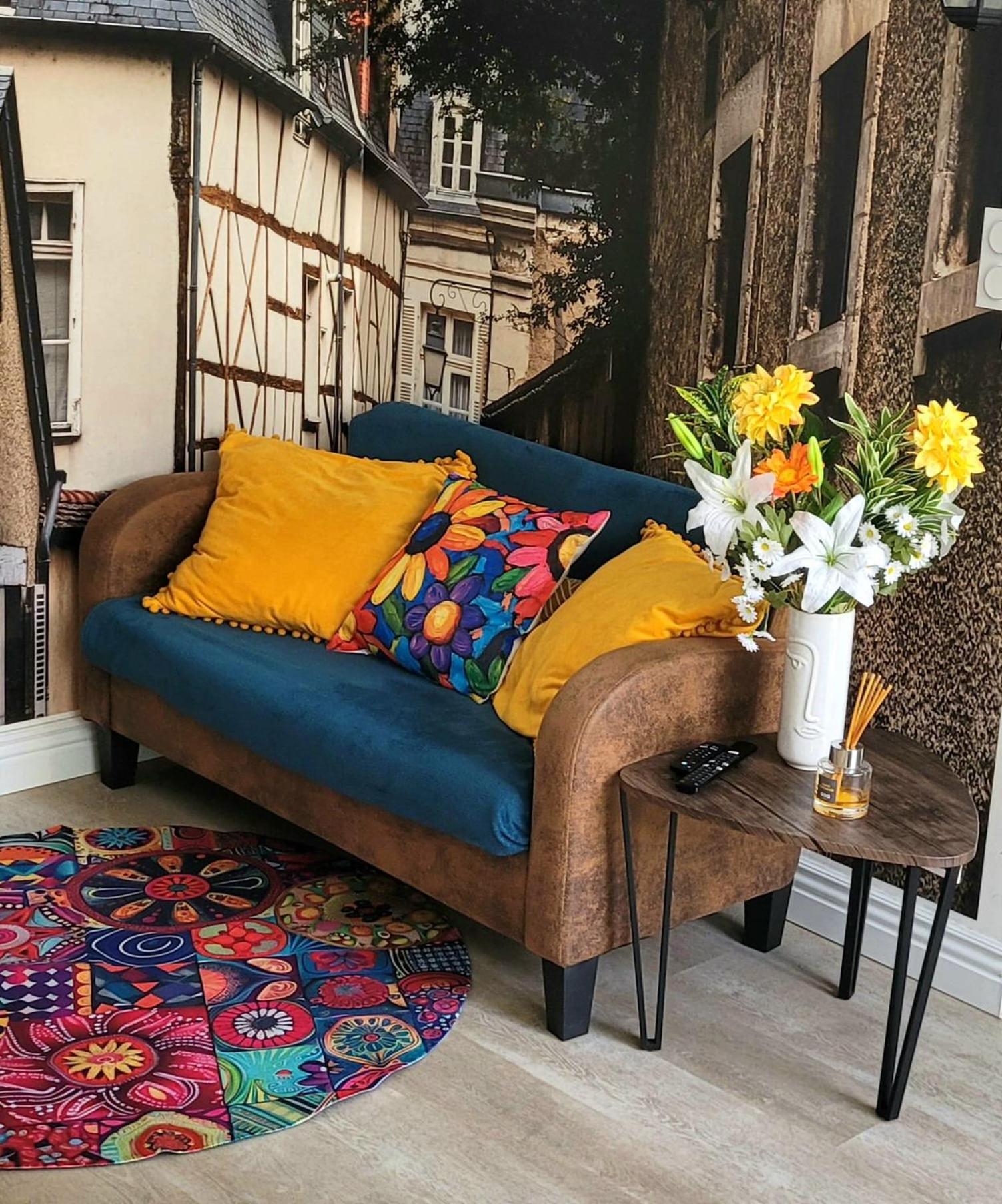 Les Volets Bleus - Deux Appartements Et Un Studio, Jardin Bourges Bagian luar foto